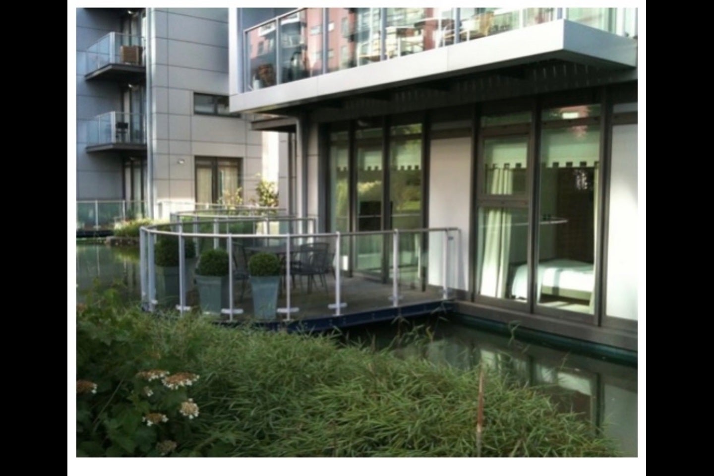 Flat Queenstown Road in Greater London