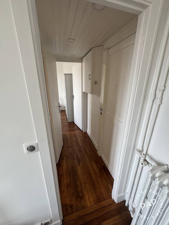 Flat Rue Jean-Jacques Rousseau in Issy-les-Moulineaux