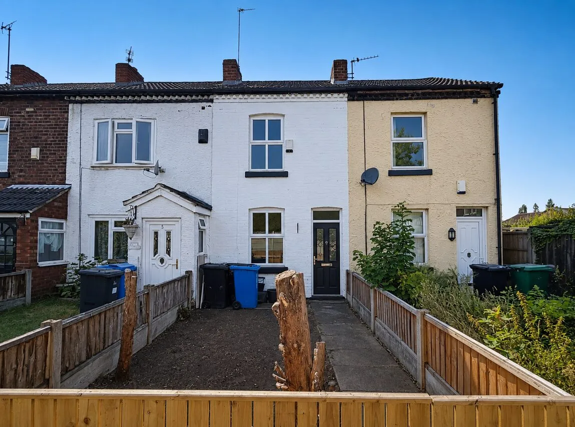 House Upton Bridle Path in Widnes