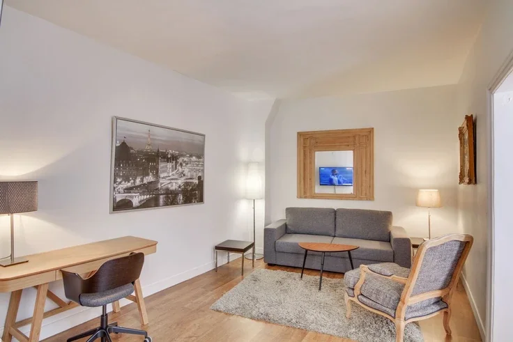 Appartement Rue Jean-Jacques Rousseau à Paris
