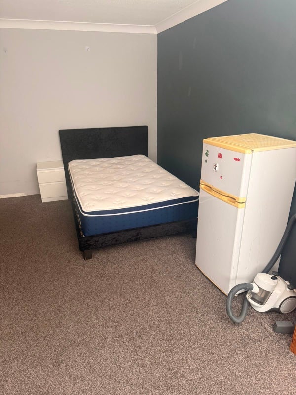 Room Clayburn Circle in Basildon