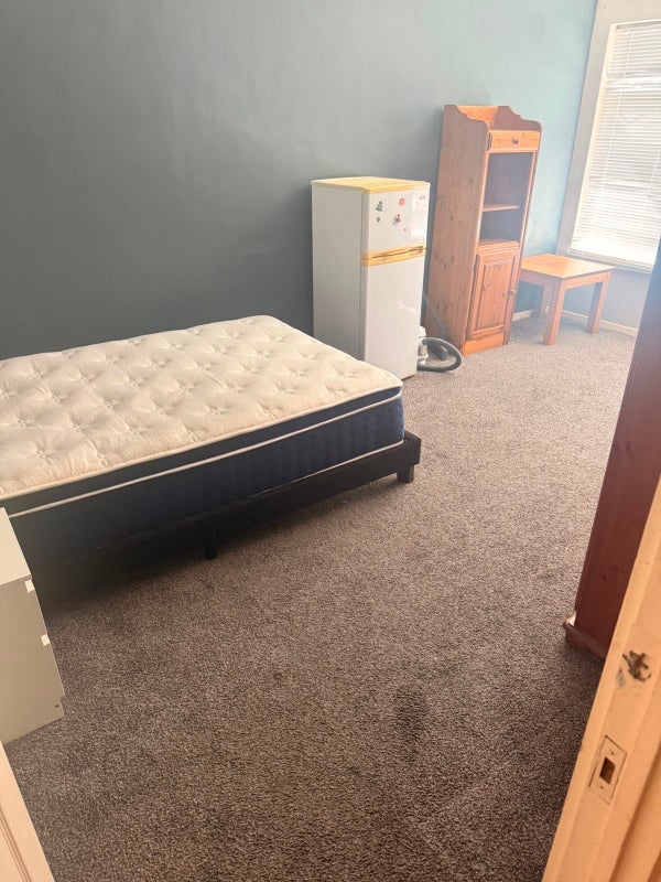 Room Clayburn Circle in Basildon