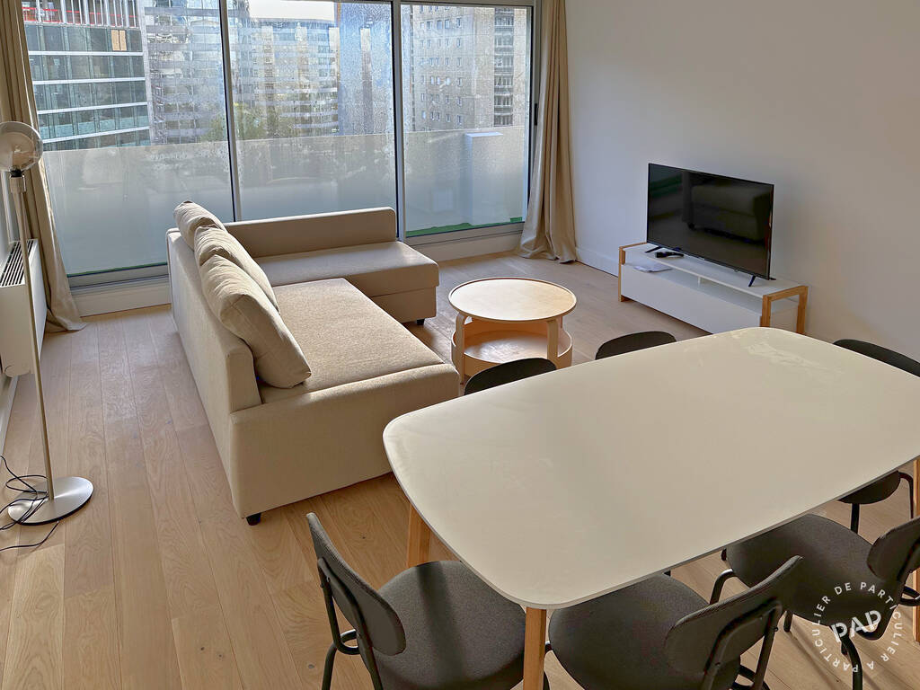 Flat Cours Michelet in Puteaux