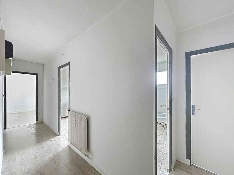 Appartement Place Drouet d'Erlon à Reims