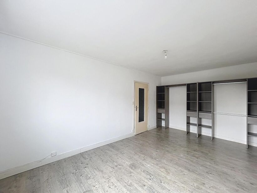 Appartement Place Drouet d'Erlon à Reims