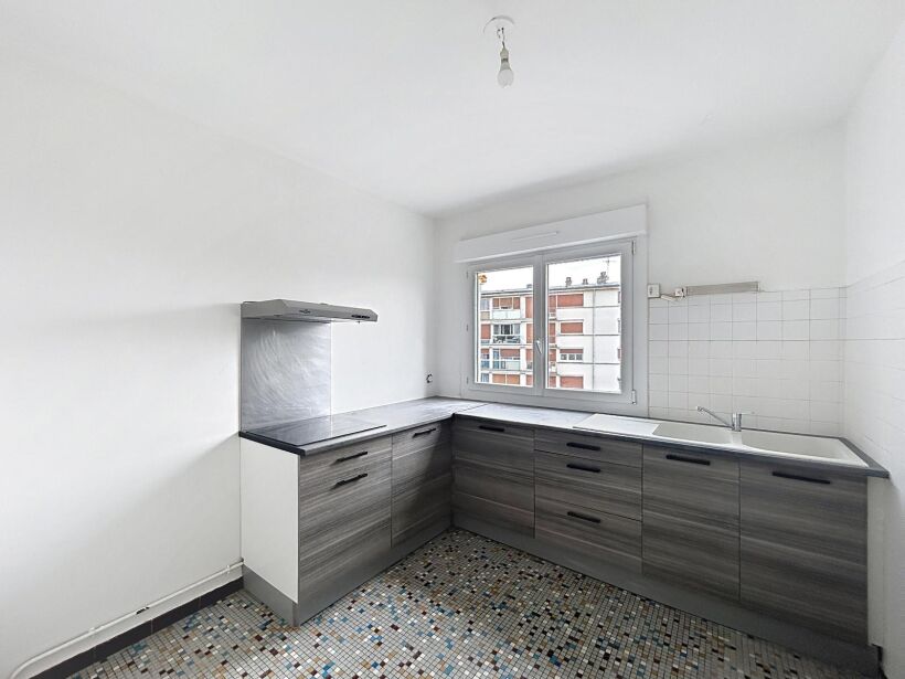 Appartement Place Drouet d'Erlon à Reims