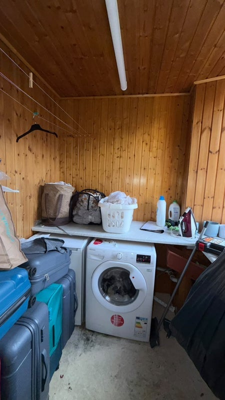 Room Meadowpark Street in Glasgow