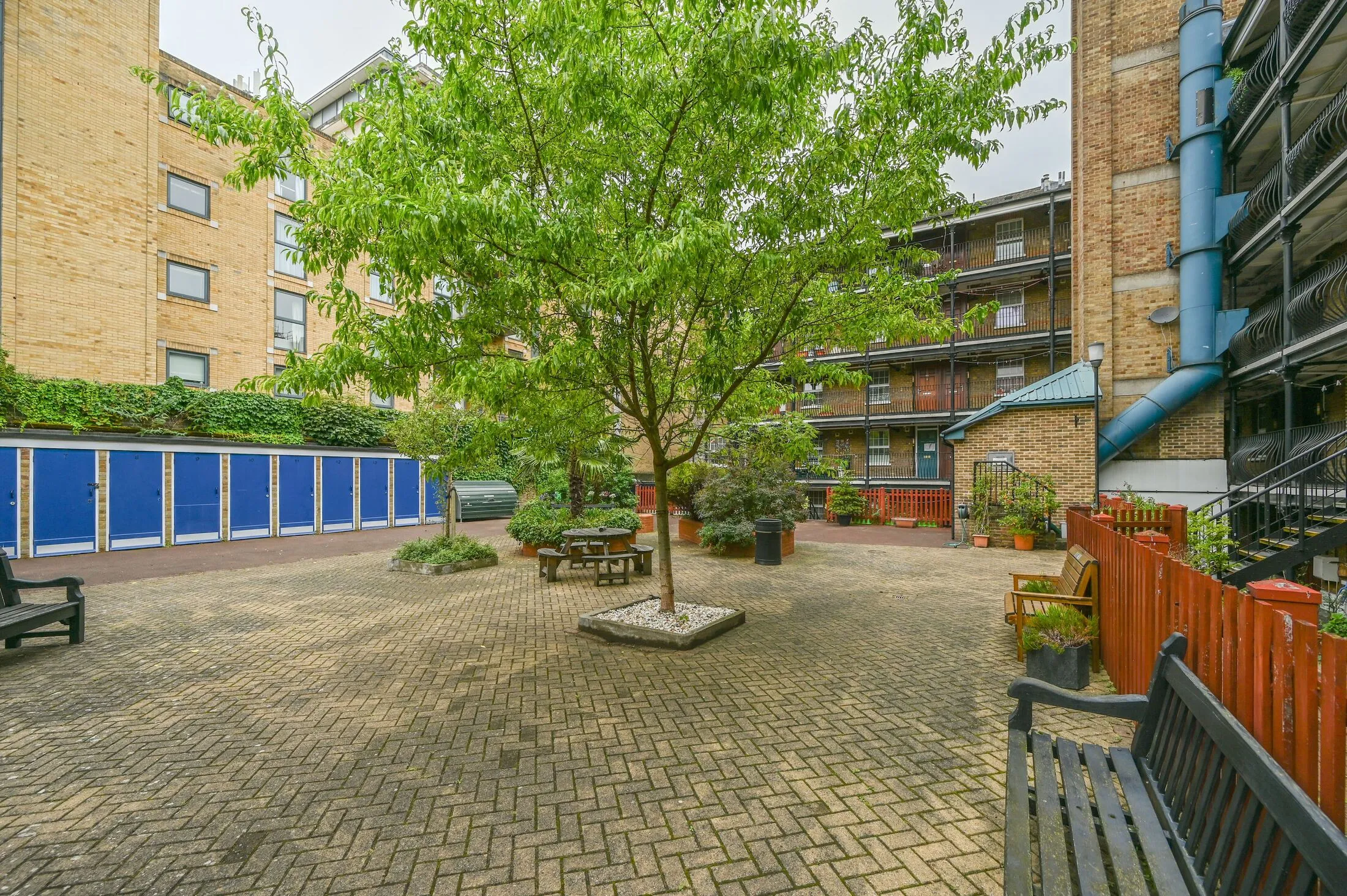 Flat Ebury Bridge Road in City of Westminster