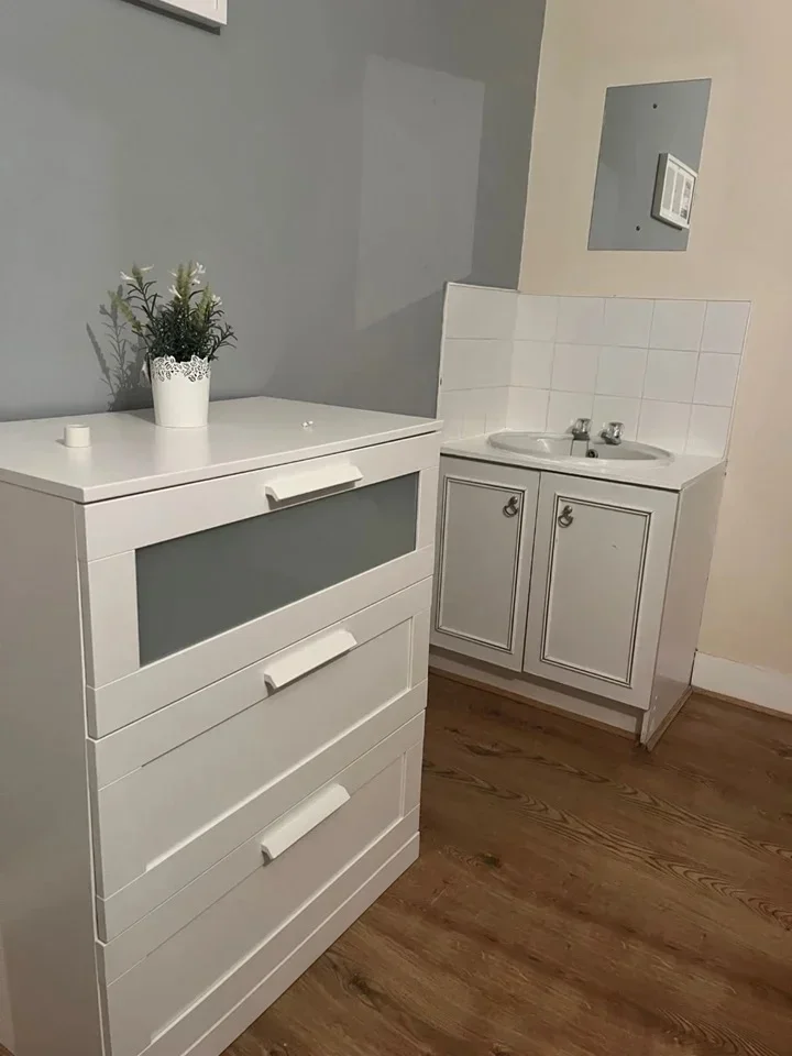 Room Earlham Grove in Greater London