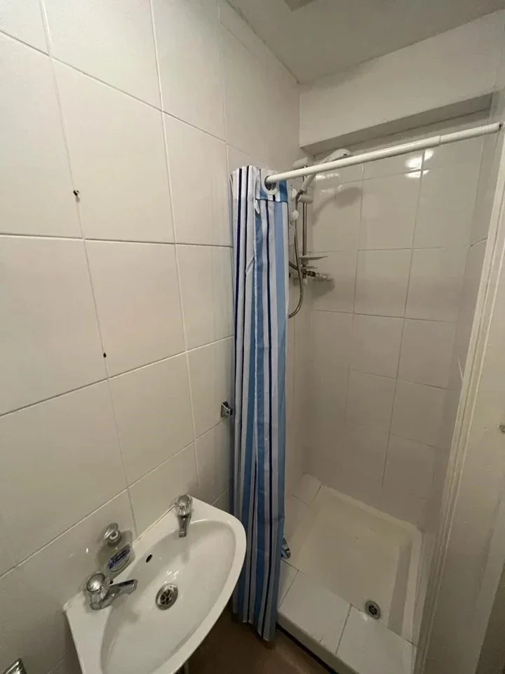 Room Earlham Grove in Greater London