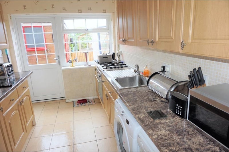 Room Borough Crescent in Sandwell