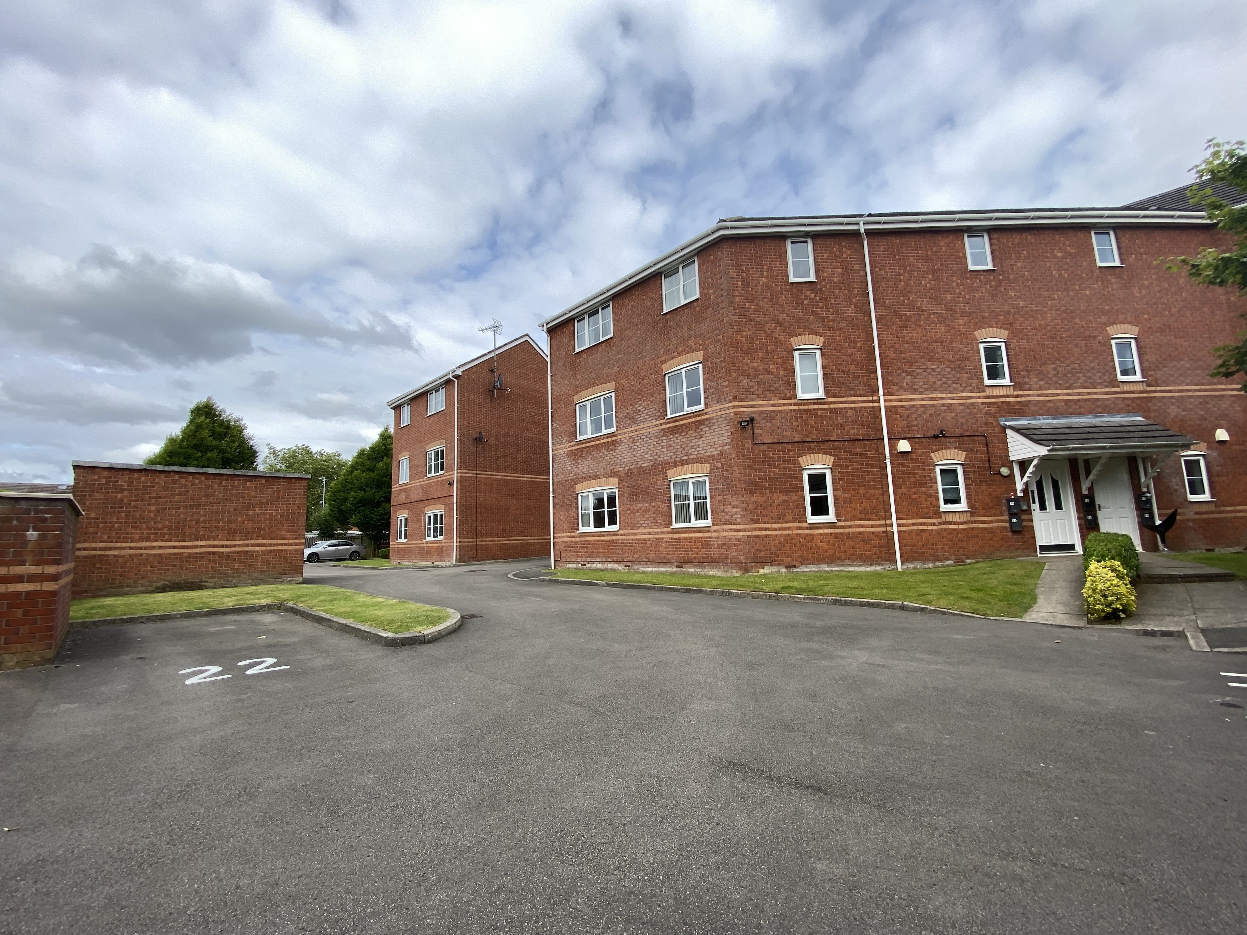 Flat Cygnet Gardens in St Helens