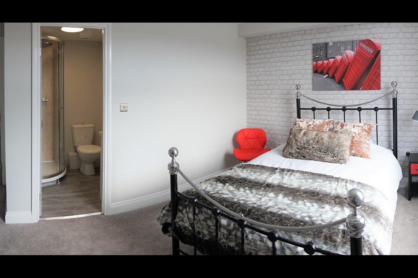 Room Chichester Road in Portsmouth