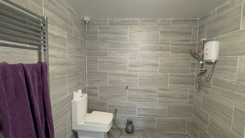 Room Shorwell Road in Nottingham