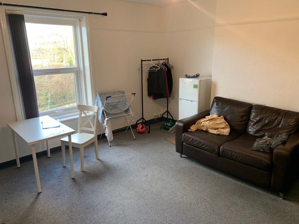 Flat Woodsley Road in Leeds