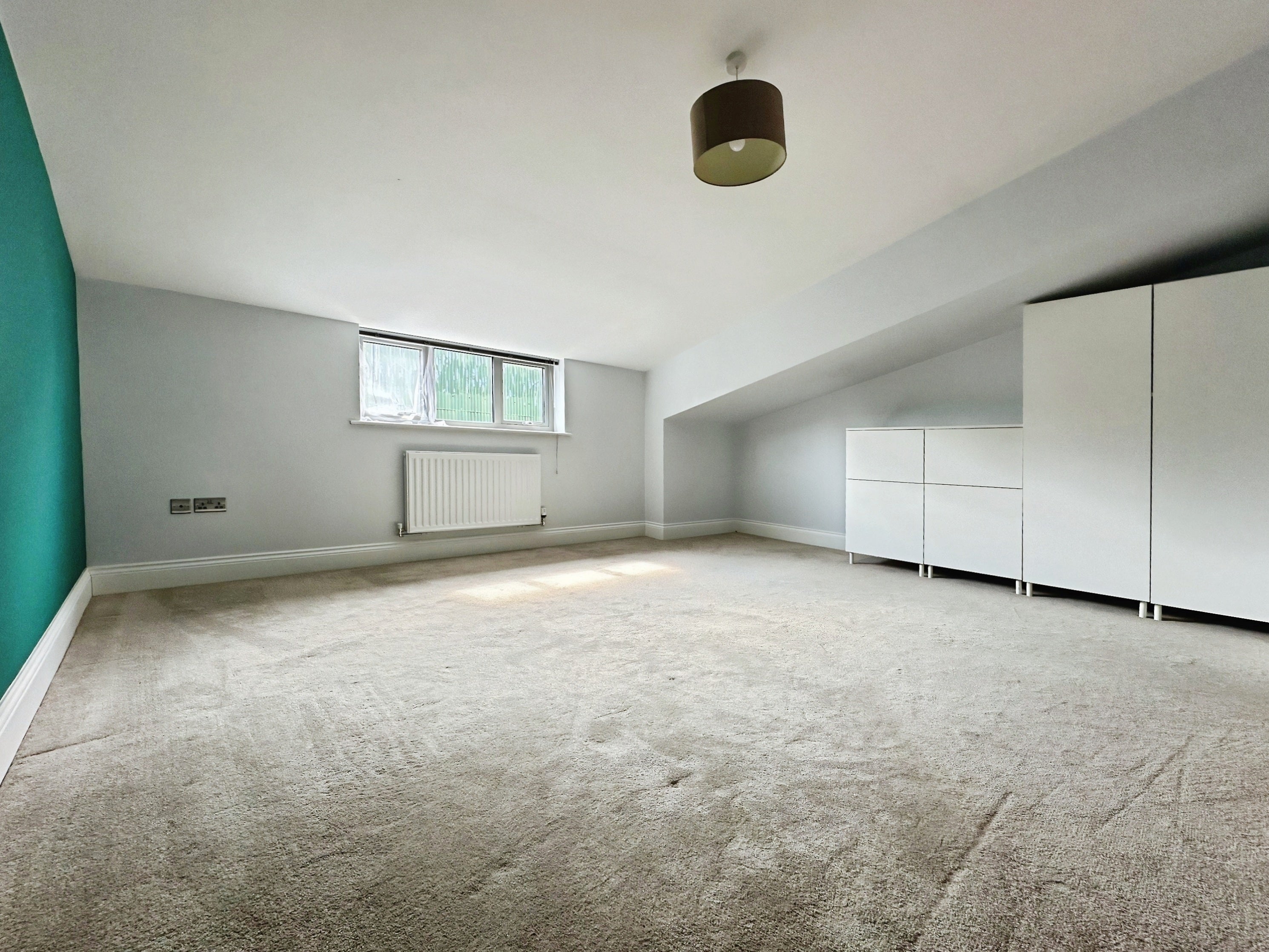 House Alconbury Hill in Huntingdonshire