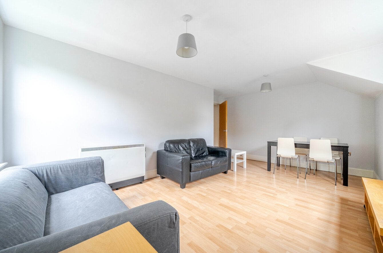 Flat Raven Road in Leeds