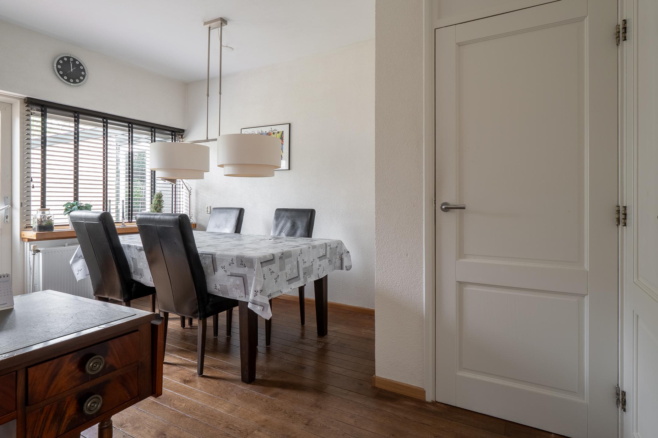 Tussenwoning te koop: van den Vondelstraat 10, Goor