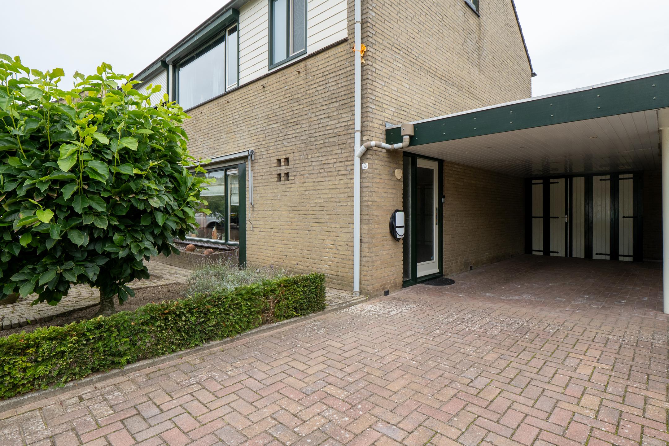 Tussenwoning te koop: van den Vondelstraat 10, Goor