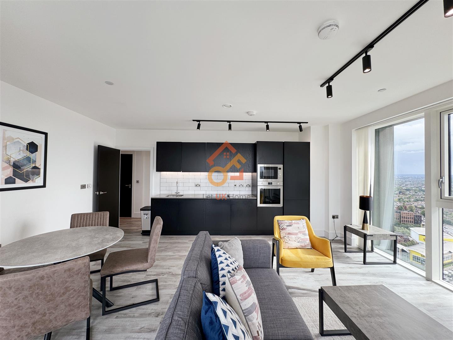 Flat Portal Way in Greater London
