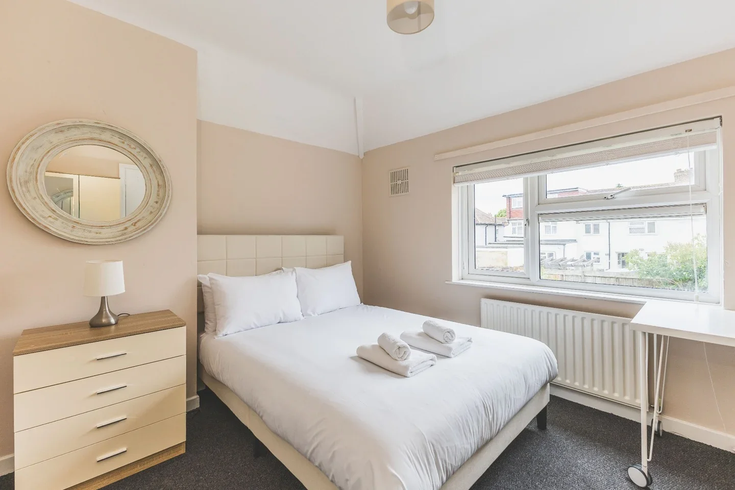 House Lime Avenue in Greater London