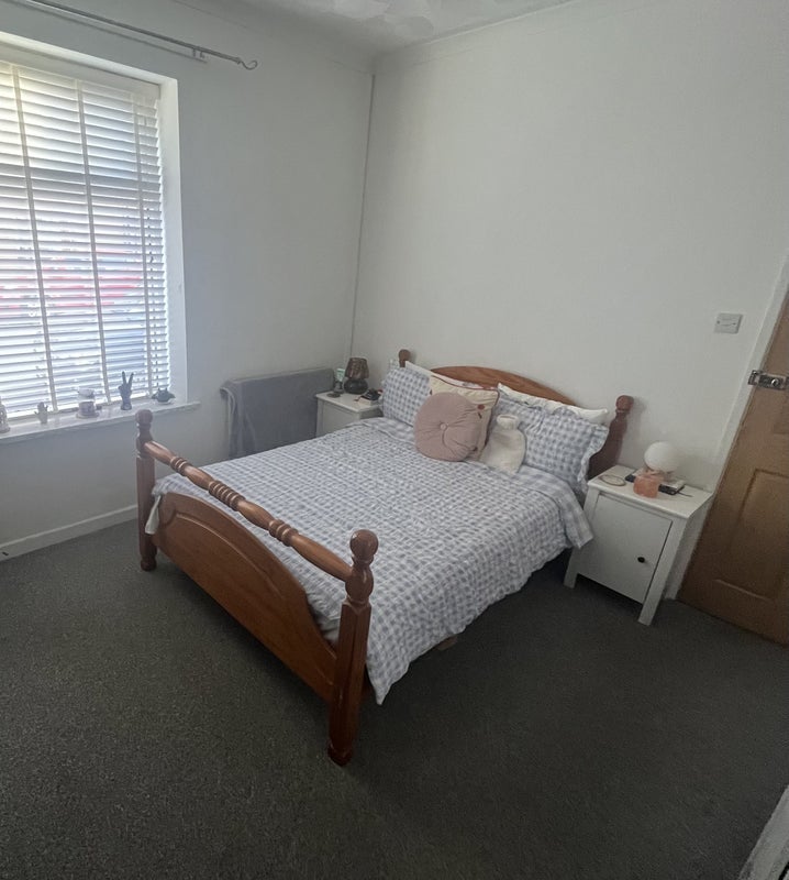 Room Ruby Street in Cardiff