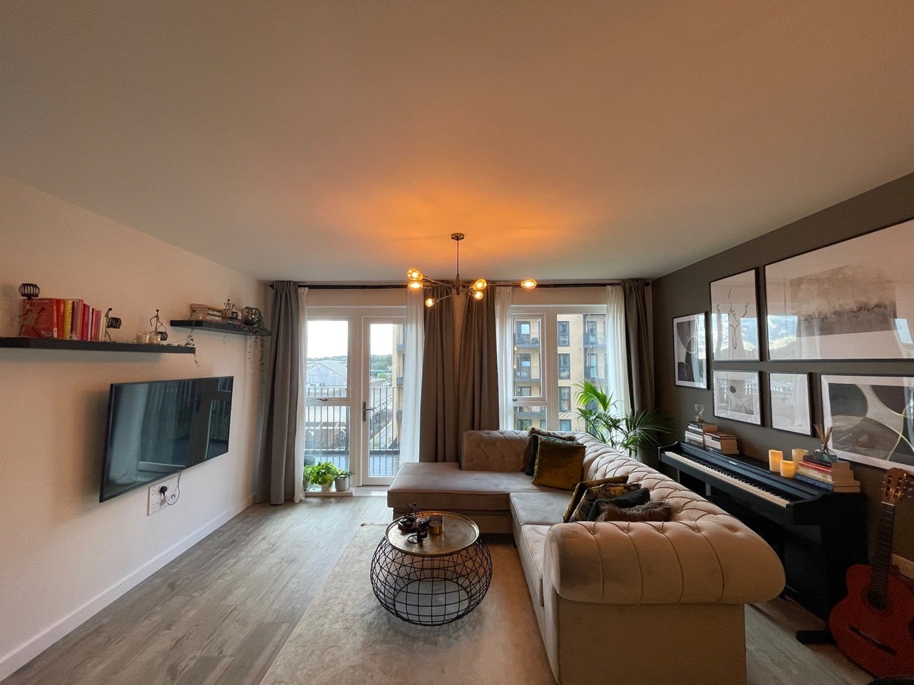 Flat Mary Close in Greater London