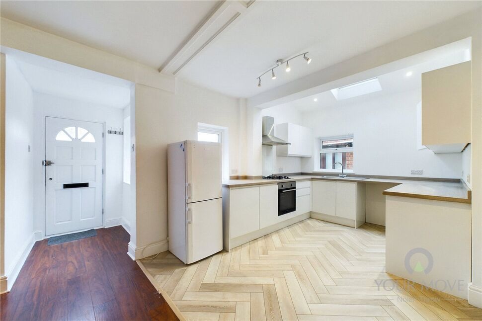 Flat Birchfield Road in Northampton