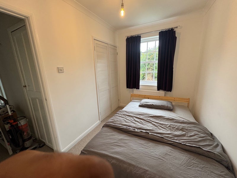 Room Cannons Court in Uttlesford