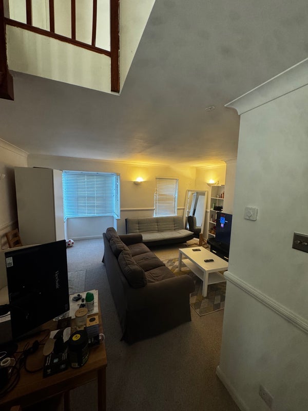 Room Cannons Court in Uttlesford