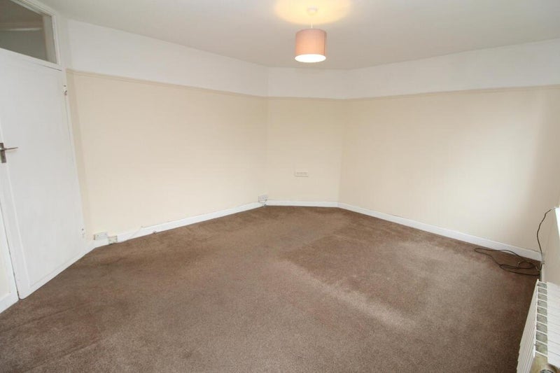 Room Howard Road in Greater London