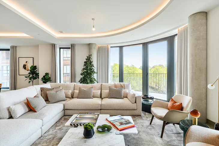 Flat Bayswater Road in Greater London