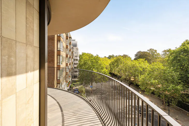 Flat Bayswater Road in Greater London