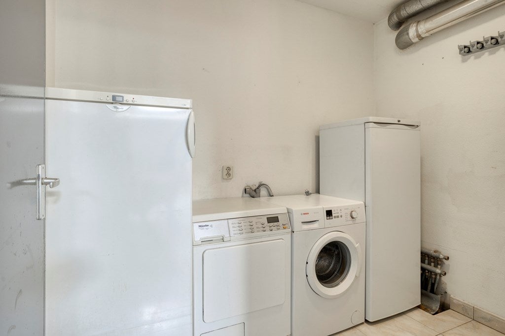 Tussenwoning te koop: Penningkruidlaan 7, Enschede
