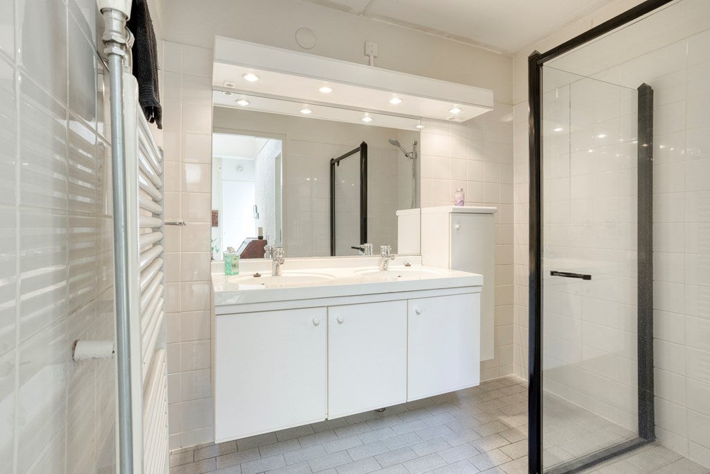 Tussenwoning te koop: Penningkruidlaan 7, Enschede