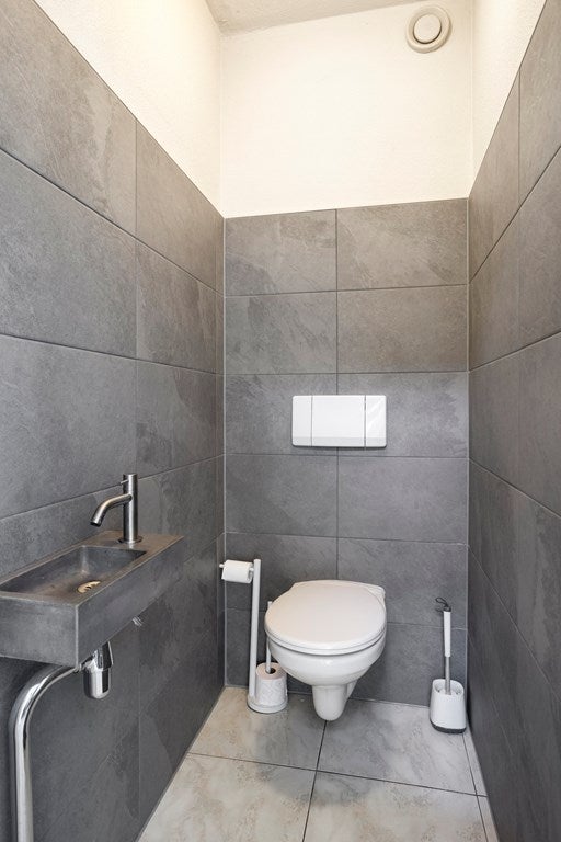 Tussenwoning te koop: Penningkruidlaan 7, Enschede