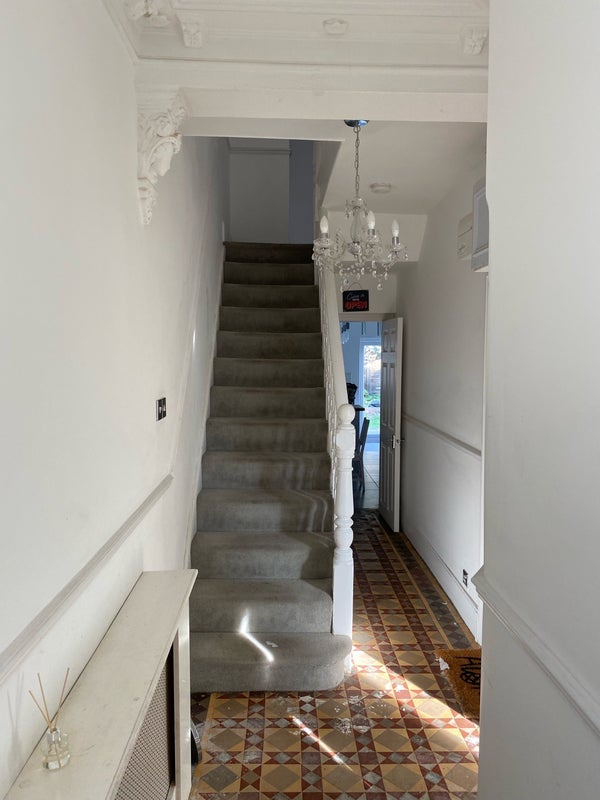 Room Kingwood Road in Greater London