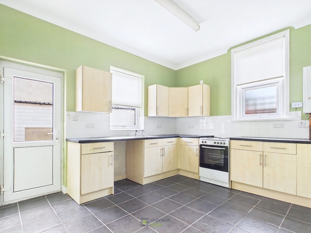 Flat Gladys Avenue in Portsmouth