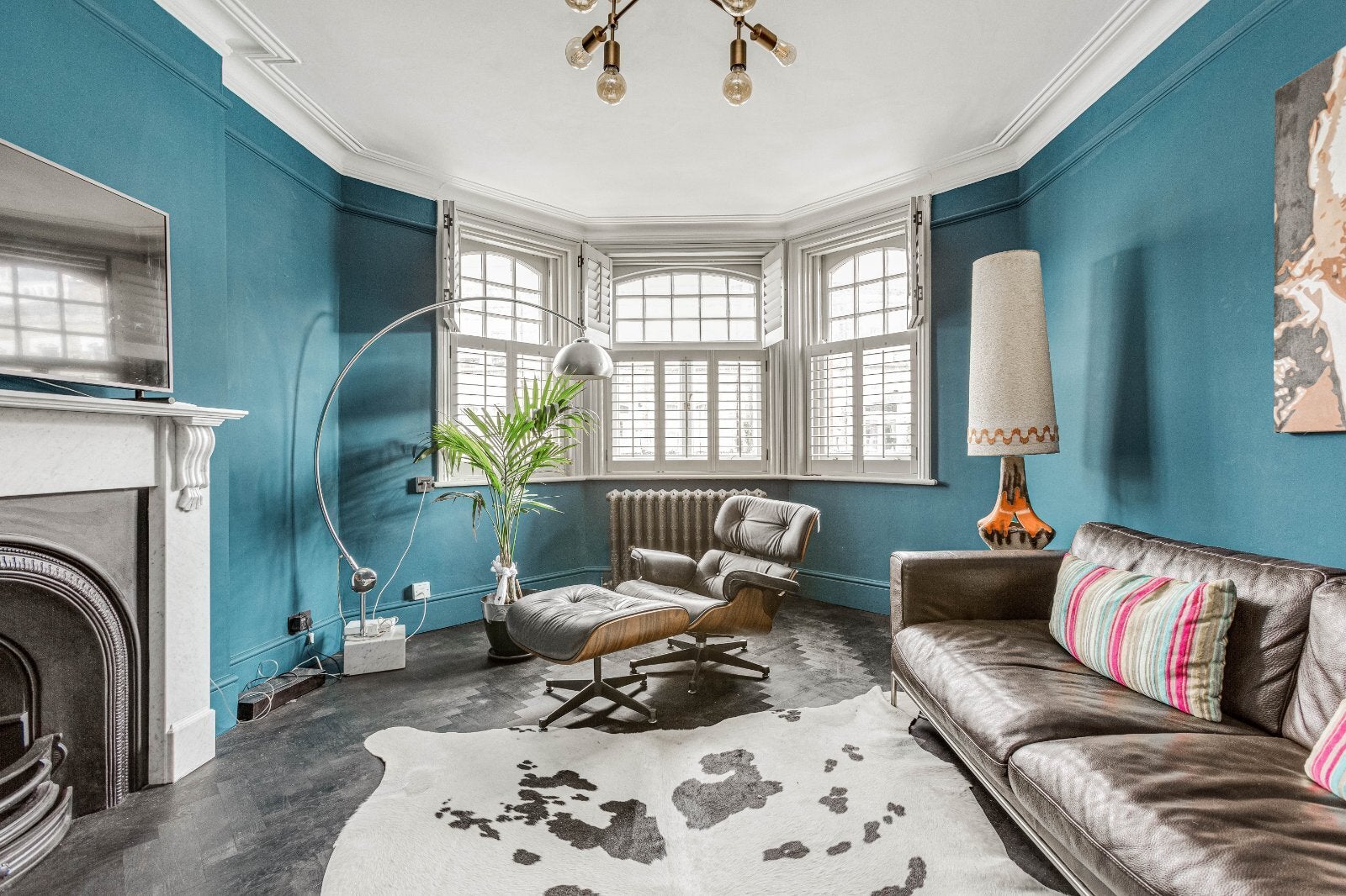 Flat Stanwick Road in Greater London