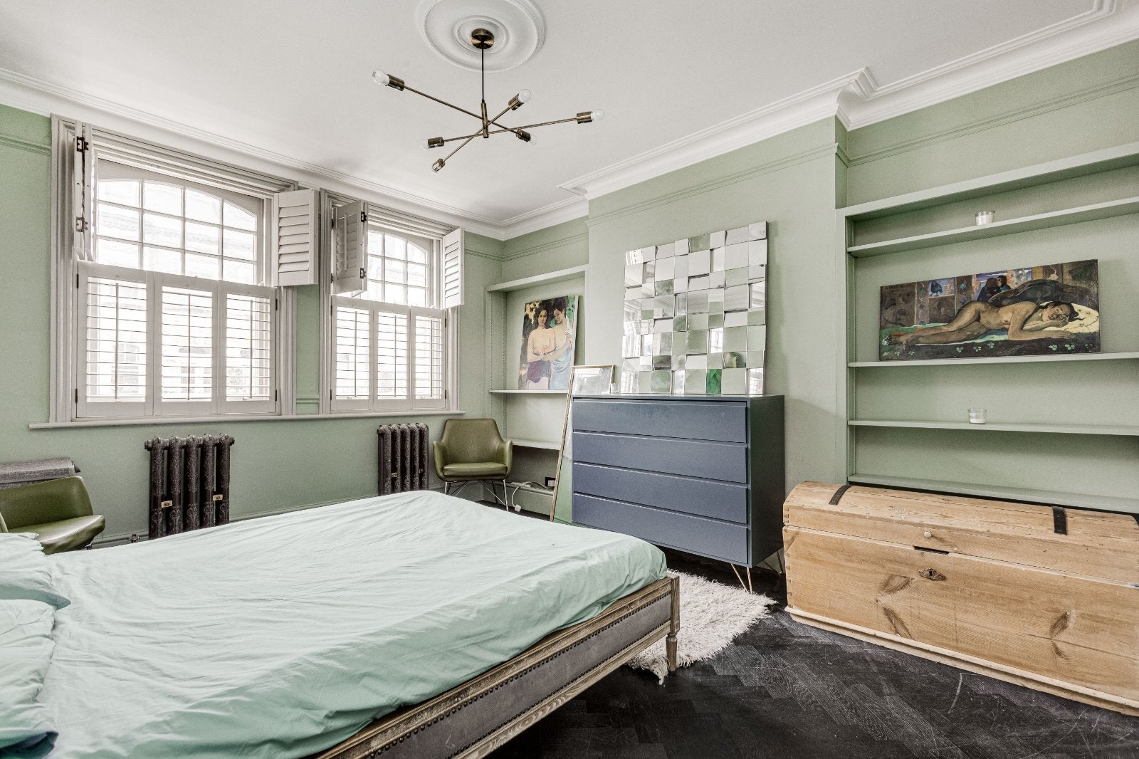 Flat Stanwick Road in Greater London