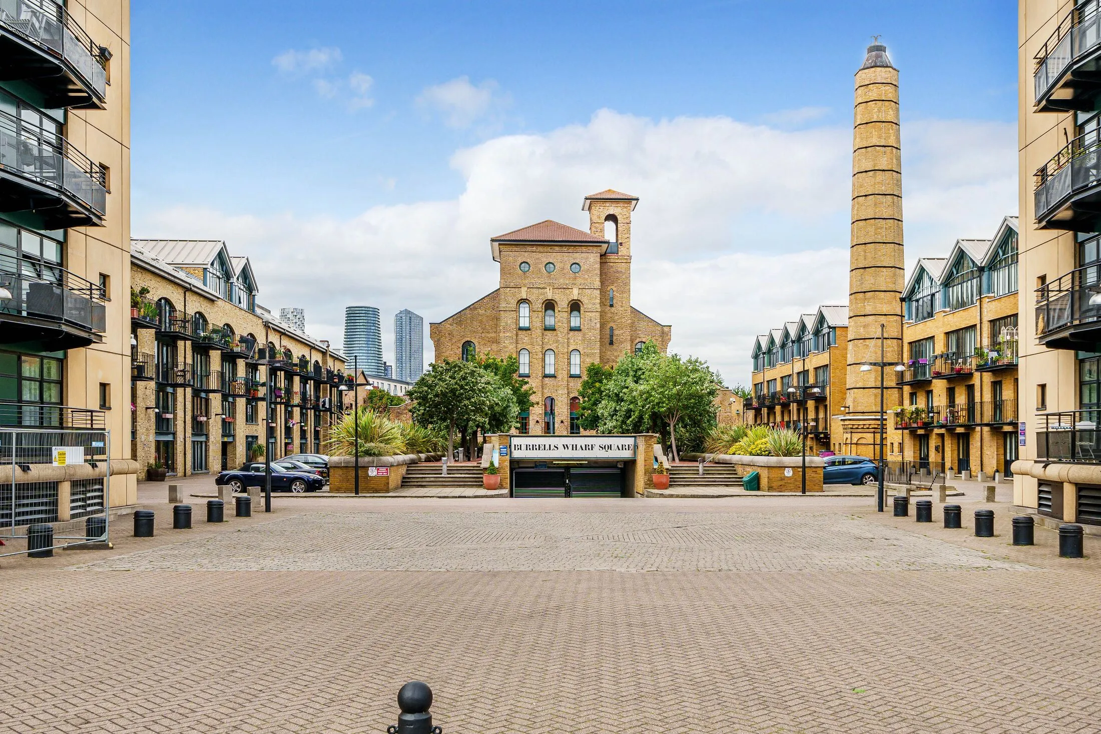 Flat Burrells Wharf Square in Greater London