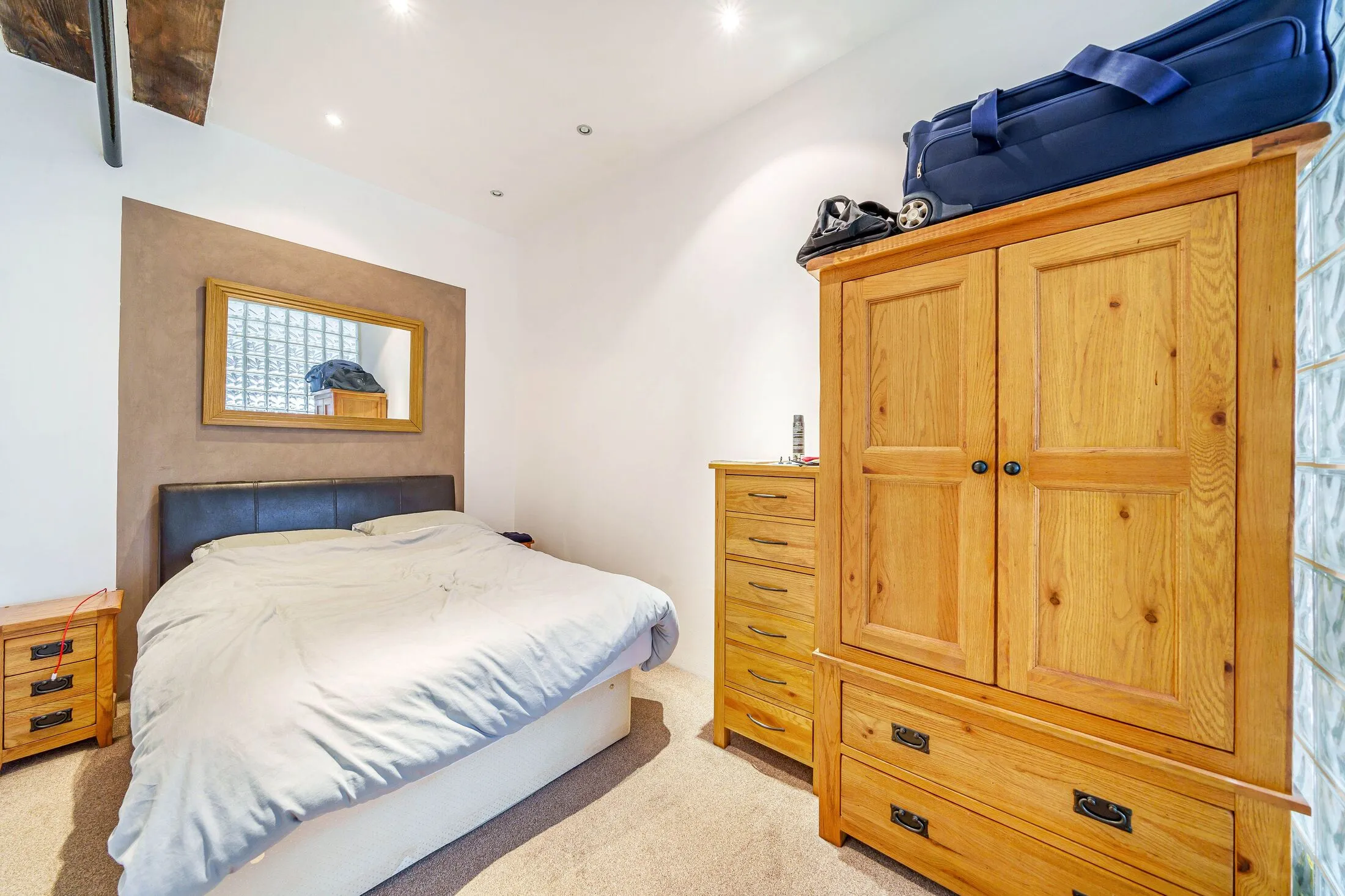 Flat Burrells Wharf Square in Greater London