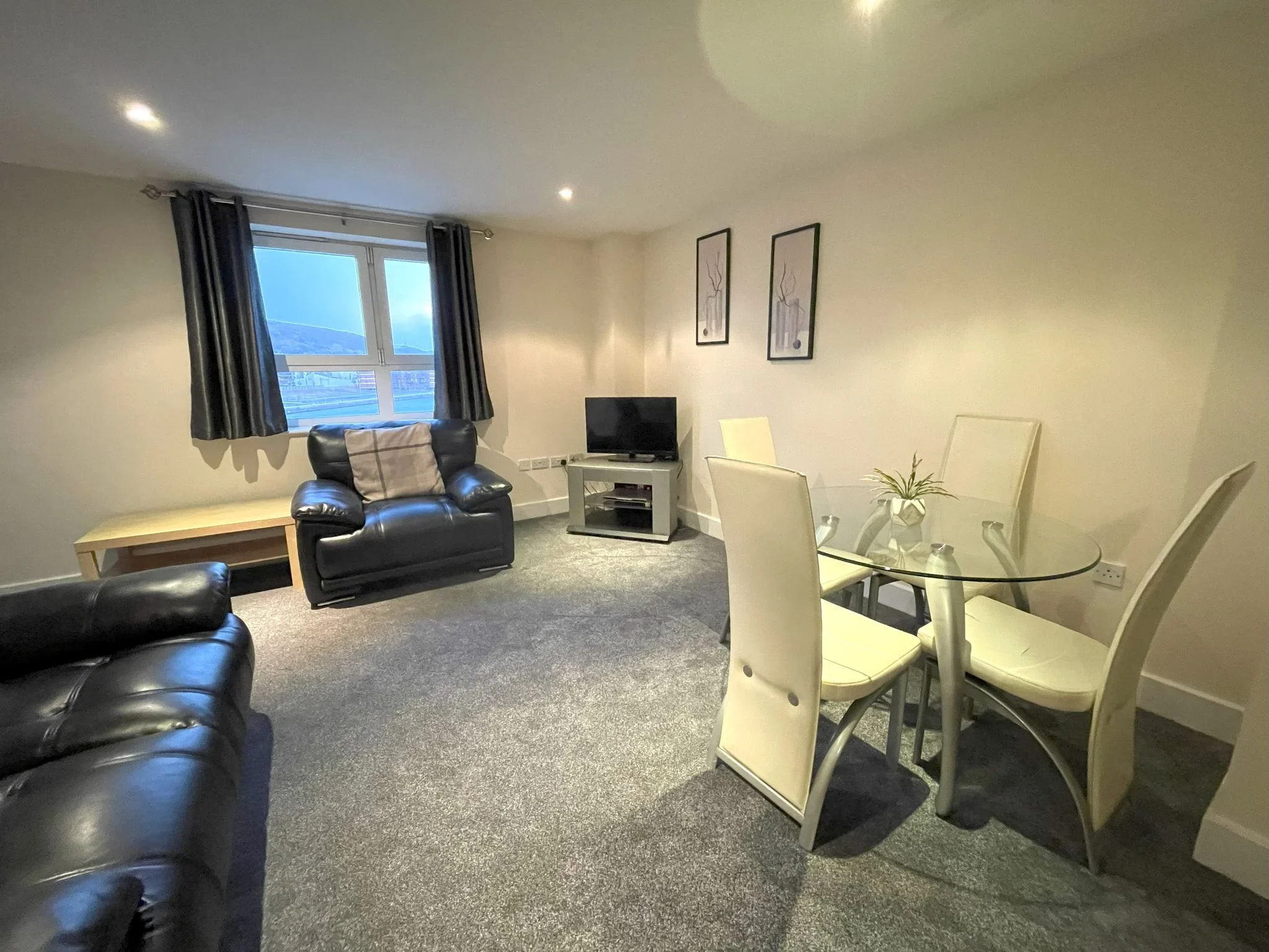 Flat King's Road in Mumbles