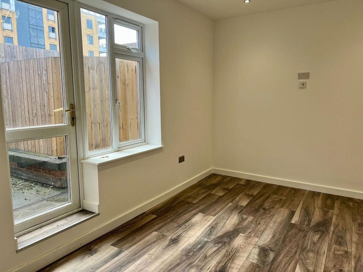 Flat Hanover Square in Hull
