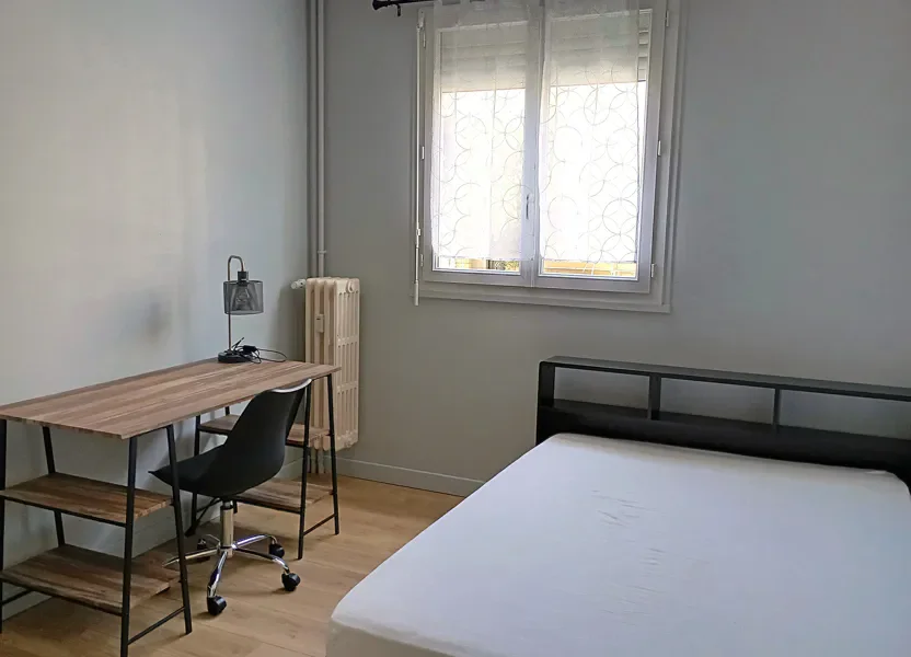 Appartement Rue Perrin de la Touche à Rennes