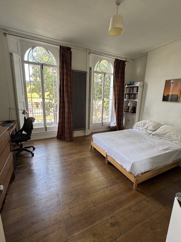 Room Balls Pond Road in Greater London