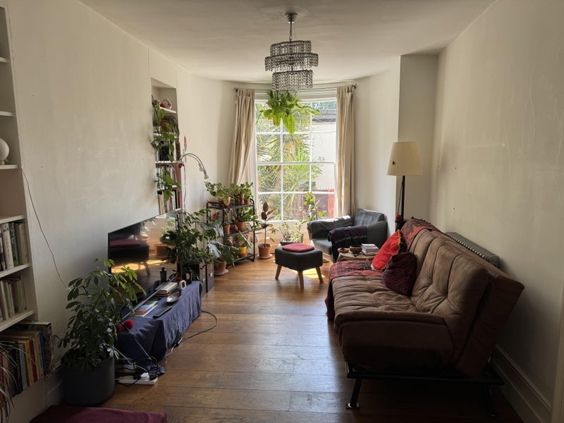 Room Balls Pond Road in Greater London