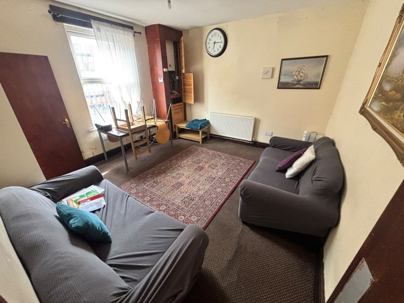 House Branksome Place in Leeds