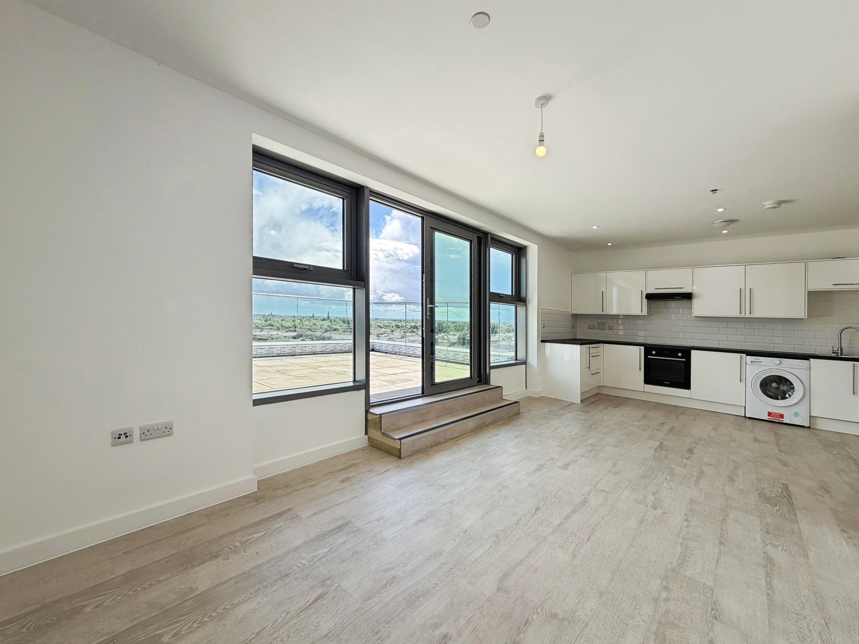 Flat Albert Place in Peterborough