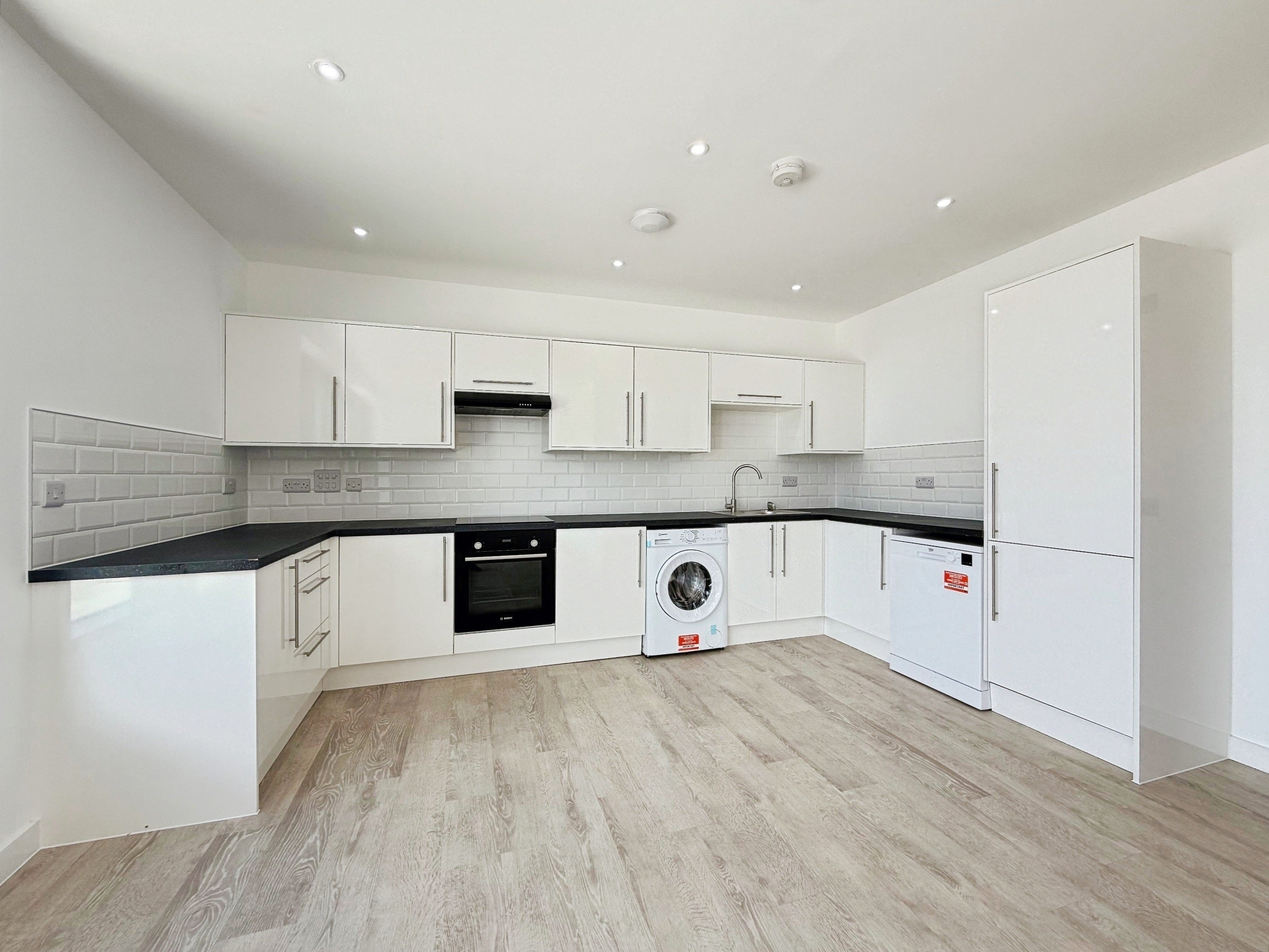 Flat Albert Place in Peterborough